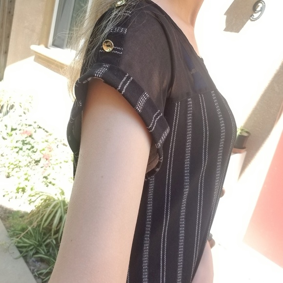 Casual t-shirt - Picture 6 of 8